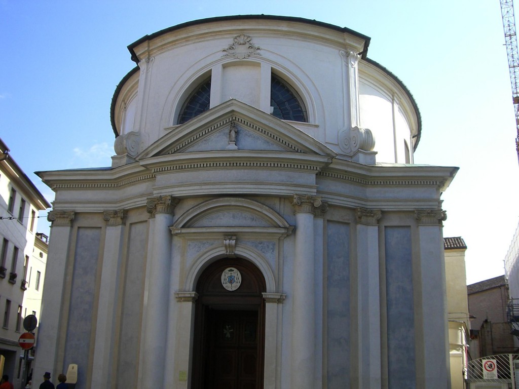Treviso-サン・タゴスティーノ教会　ファサード